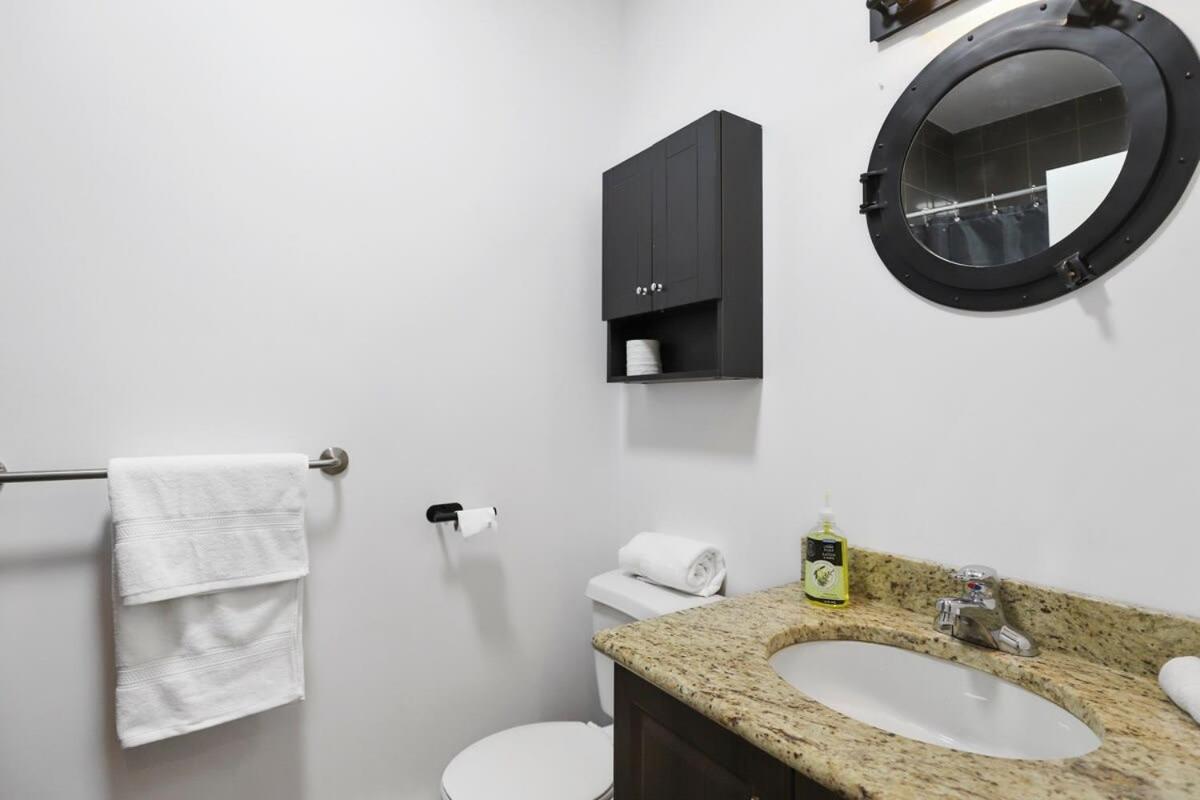 M11 The Star Wars Suite 3Br Downtown مونتريال المظهر الخارجي الصورة